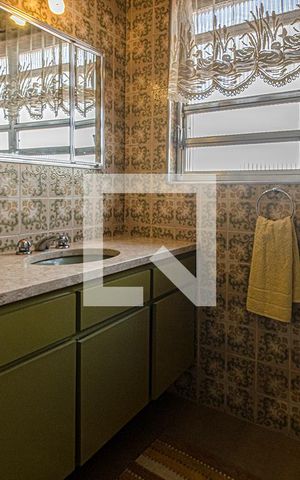 Casa à venda com 240m², 4 quartos e 2 vagas Casa à venda com 240m², 4 quartos e 2 vagasbanheiro na suíte2