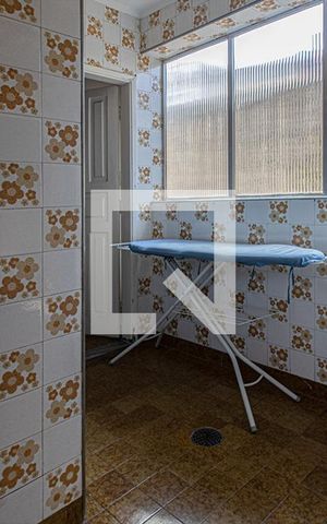Casa à venda com 240m², 4 quartos e 2 vagas Casa à venda com 240m², 4 quartos e 2 vagasárea de serviço1