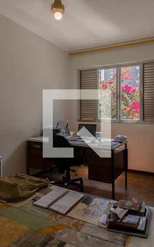 Casa à venda com 240m², 4 quartos e 2 vagas Casa à venda com 240m², 4 quartos e 2 vagasquarto1