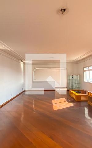 Apartamento para alugar com 400m², 3 quartos e 5 vagas Apartamento para alugar com 400m², 3 quartos e 5 vagasSala de Estar