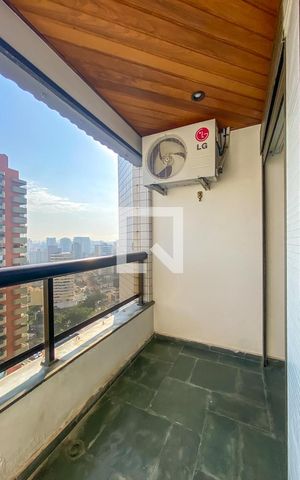 Apartamento para alugar com 400m², 3 quartos e 5 vagas Apartamento para alugar com 400m², 3 quartos e 5 vagasVaranda da Suíte 2