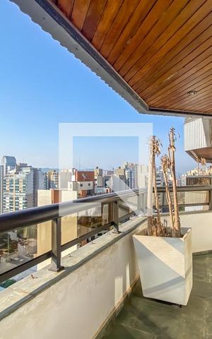 Apartamento para alugar com 400m², 3 quartos e 5 vagas Apartamento para alugar com 400m², 3 quartos e 5 vagasVaranda da Sala de Lareira