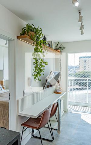 Apartamento à venda com 31m², 1 quarto e sem vaga Apartamento à venda com 31m², 1 quarto e sem vagaSala, cozinha e área de serviço