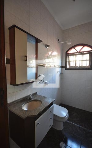 Casa para alugar com 360m², 4 quartos e sem vagaBanheiro Social