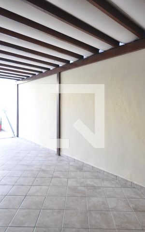 Casa para alugar com 360m², 4 quartos e sem vagaGaragem