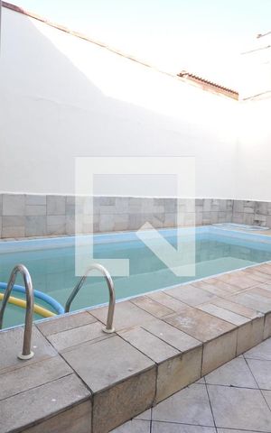 Casa para alugar com 360m², 4 quartos e sem vagaPiscina
