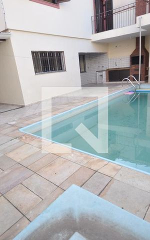 Casa para alugar com 360m², 4 quartos e sem vagaPiscina
