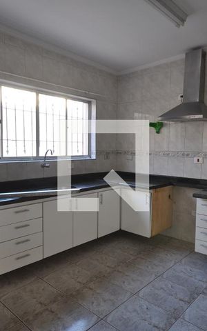 Casa para alugar com 360m², 4 quartos e sem vagaCozinha