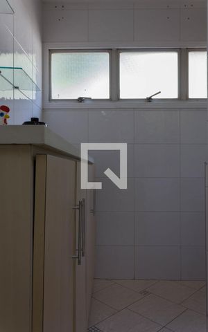 Apartamento para alugar com 60m², 2 quartos e 1 vaga Apartamento para alugar com 60m², 2 quartos e 1 vagaÁrea de Serviço