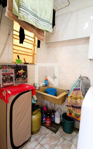 Casa à venda com 84m², 3 quartos e 2 vagasÁrea de Serviço