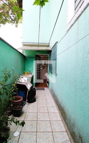 Casa à venda com 84m², 3 quartos e 2 vagasQuintal