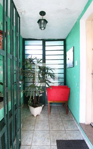 Casa à venda com 84m², 3 quartos e 2 vagasEntrada