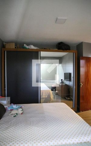 Casa à venda com 261m², 4 quartos e 2 vagasQuarto 1