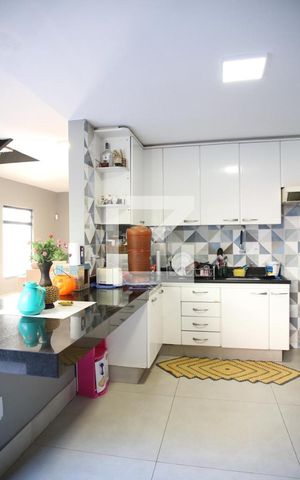Casa à venda com 261m², 4 quartos e 2 vagasCozinha