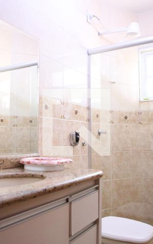Casa à venda com 261m², 4 quartos e 2 vagasBanheiro do Quarto 1