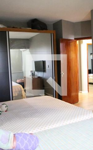 Casa à venda com 261m², 4 quartos e 2 vagasQuarto 1
