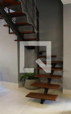 Casa à venda com 261m², 4 quartos e 2 vagasSala