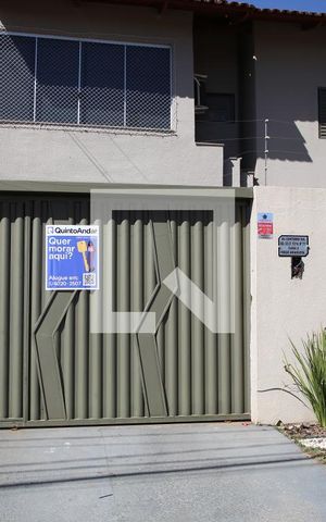 Casa à venda com 261m², 4 quartos e 2 vagasFachada