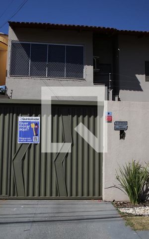 Casa à venda com 261m², 4 quartos e 2 vagasFachada