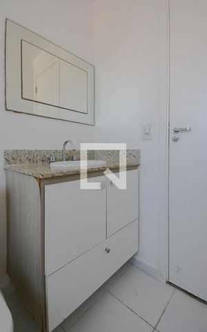 Apartamento para alugar com 107m², 3 quartos e 2 vagas Apartamento para alugar com 107m², 3 quartos e 2 vagasBanheiro da Suíte