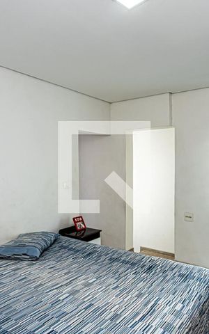 Casa à venda com 230m², 4 quartos e 2 vagas Casa à venda com 230m², 4 quartos e 2 vagasSuite