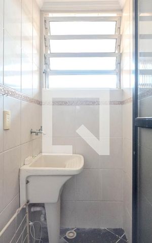Apartamento para alugar com 47m², 2 quartos e sem vaga Apartamento para alugar com 47m², 2 quartos e sem vagaÁrea de Serviço