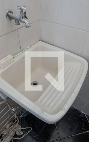 Apartamento para alugar com 47m², 2 quartos e sem vaga Apartamento para alugar com 47m², 2 quartos e sem vagaÁrea de Serviço