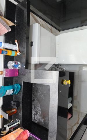 Casa à venda com 250m², 3 quartos e 2 vagasBanheiro