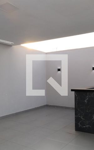 Casa à venda com 250m², 3 quartos e 2 vagasÁrea externa 