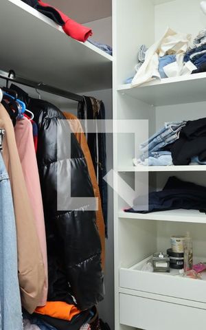 Casa à venda com 250m², 3 quartos e 2 vagasCloset