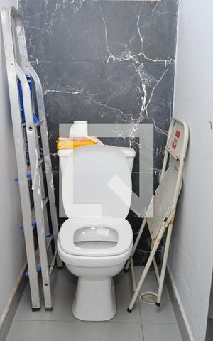 Casa à venda com 250m², 3 quartos e 2 vagasBanheiro
