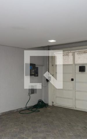 Casa à venda com 250m², 3 quartos e 2 vagasGaragem