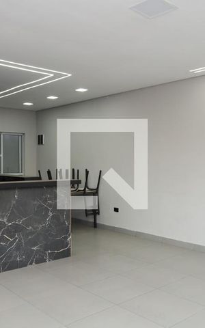 Casa à venda com 250m², 3 quartos e 2 vagasÁrea externa 