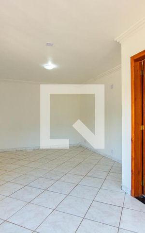Casa à venda com 300m², 4 quartos e 2 vagas Casa à venda com 300m², 4 quartos e 2 vagasQuarto Suíte 1