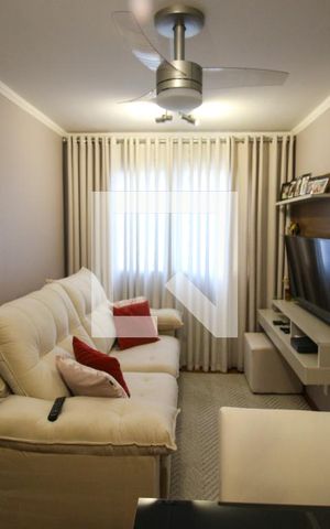 Apartamento à venda com 41m², 2 quartos e sem vaga Apartamento à venda com 41m², 2 quartos e sem vagaSala