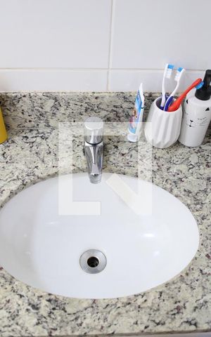 Apartamento à venda com 56m², 2 quartos e 2 vagasBanheiro Social