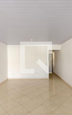 Casa à venda com 170m², 3 quartos e 4 vagas Casa à venda com 170m², 3 quartos e 4 vagasSala