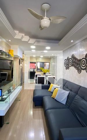 Casa à venda com 120m², 2 quartos e 1 vaga Casa à venda com 120m², 2 quartos e 1 vagaSala