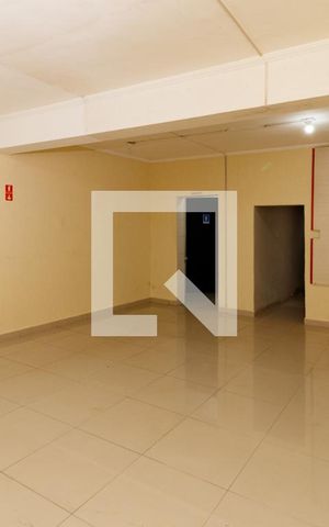 Casa à venda com 360m², 3 quartos e 4 vagas Casa à venda com 360m², 3 quartos e 4 vagasÁrea comum