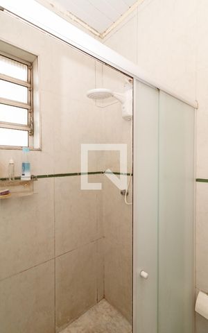 Casa à venda com 360m², 3 quartos e 4 vagas Casa à venda com 360m², 3 quartos e 4 vagasBanheiro