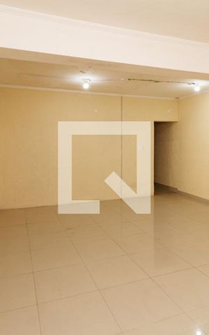 Casa à venda com 360m², 3 quartos e 4 vagas Casa à venda com 360m², 3 quartos e 4 vagasÁrea comum