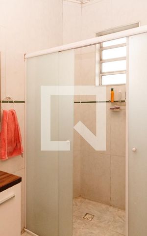 Casa à venda com 360m², 3 quartos e 4 vagas Casa à venda com 360m², 3 quartos e 4 vagasBanheiro
