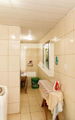 Casa à venda com 360m², 3 quartos e 4 vagas Casa à venda com 360m², 3 quartos e 4 vagasÁrea de Serviço