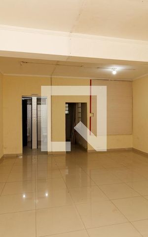Casa à venda com 360m², 3 quartos e 4 vagas Casa à venda com 360m², 3 quartos e 4 vagasÁrea comum