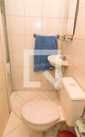 Casa à venda com 360m², 3 quartos e 4 vagas Casa à venda com 360m², 3 quartos e 4 vagasBanheiro