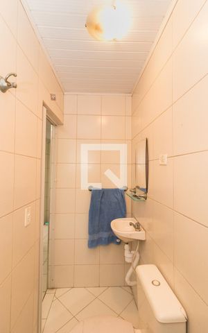 Casa à venda com 360m², 3 quartos e 4 vagas Casa à venda com 360m², 3 quartos e 4 vagasBanheiro