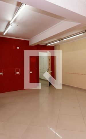 Casa à venda com 360m², 3 quartos e 4 vagas Casa à venda com 360m², 3 quartos e 4 vagasÁrea comum
