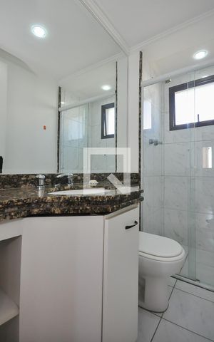 Apartamento à venda com 150m², 3 quartos e 4 vagas Apartamento à venda com 150m², 3 quartos e 4 vagasBanheiro Suíte 2