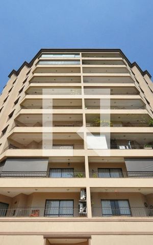 Apartamento à venda com 150m², 3 quartos e 4 vagasFachada