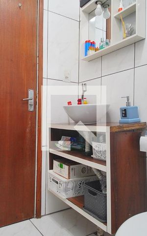 Apartamento à venda com 63m², 2 quartos e sem vaga Apartamento à venda com 63m², 2 quartos e sem vagaBanheiro
